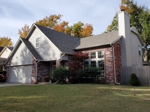 Building Photo - 9224 S Hudson Ave