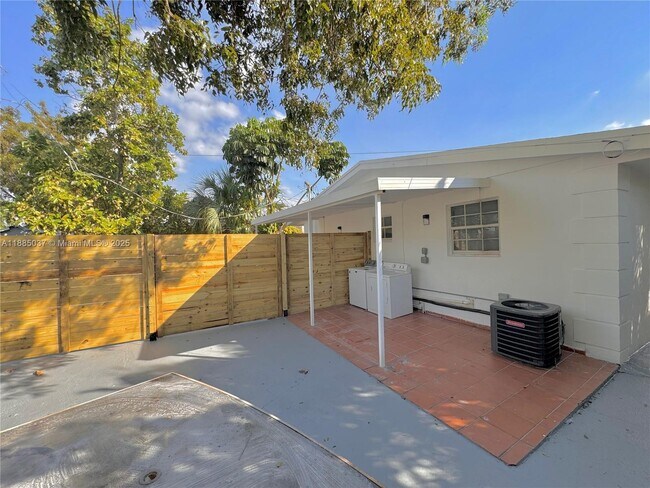 Building Photo - 52 Flagami Blvd