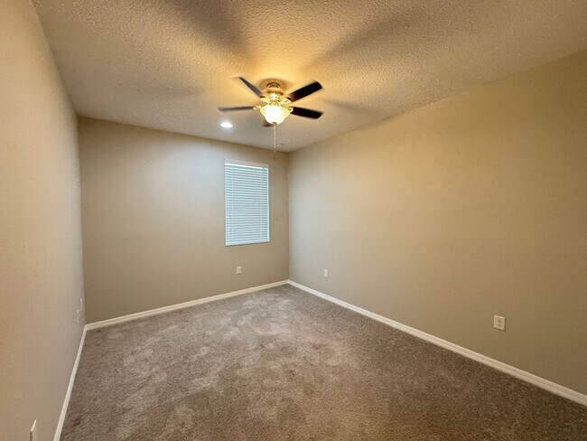 Building Photo - $300 off of a month of rent!! Experience the Epitome of Lakeside Luxury Living — For Rent in Narc...