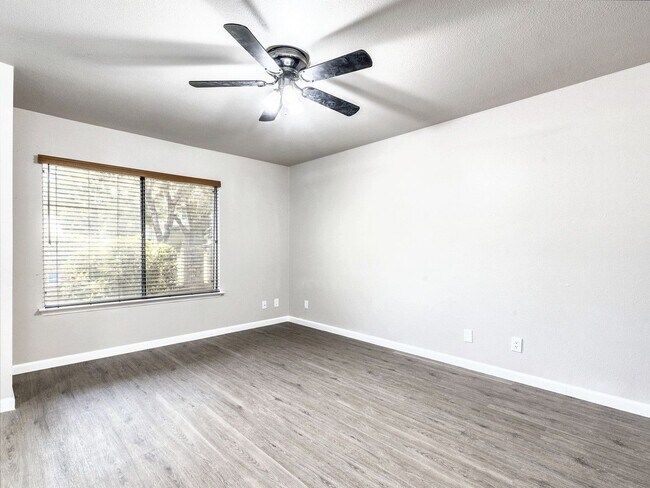 Building Photo - Contemporary 3/BR 1.5/BA Home with Updated...