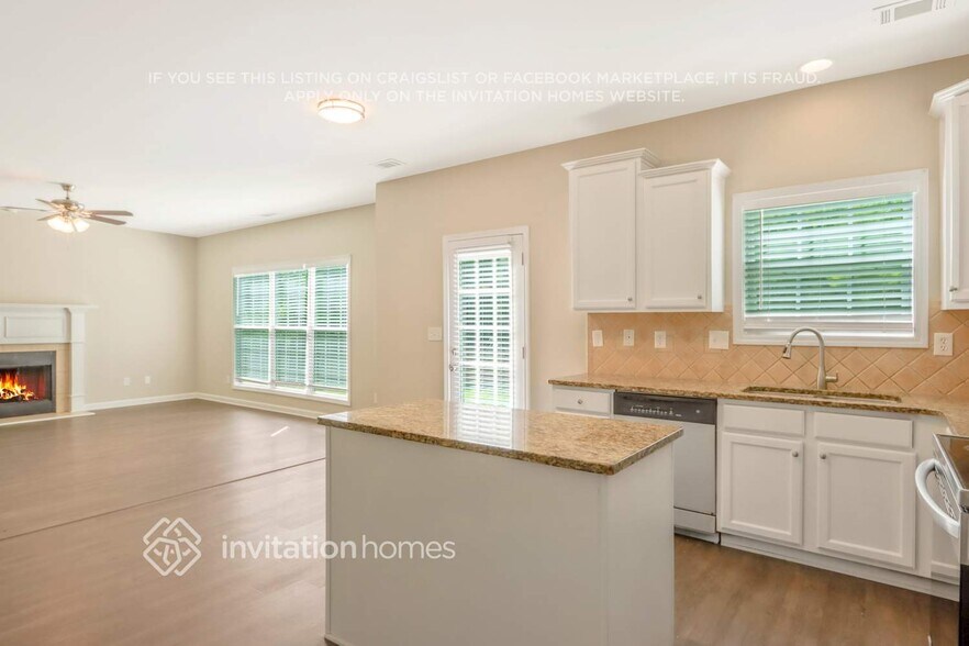 Building Photo - 2040 Jessica Way