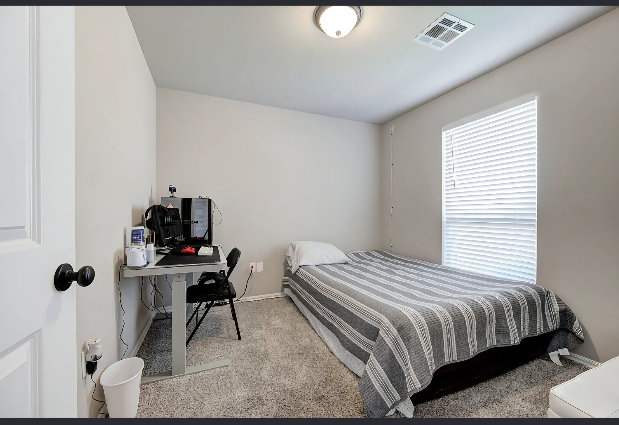 Building Photo - 11652 SW 12th St