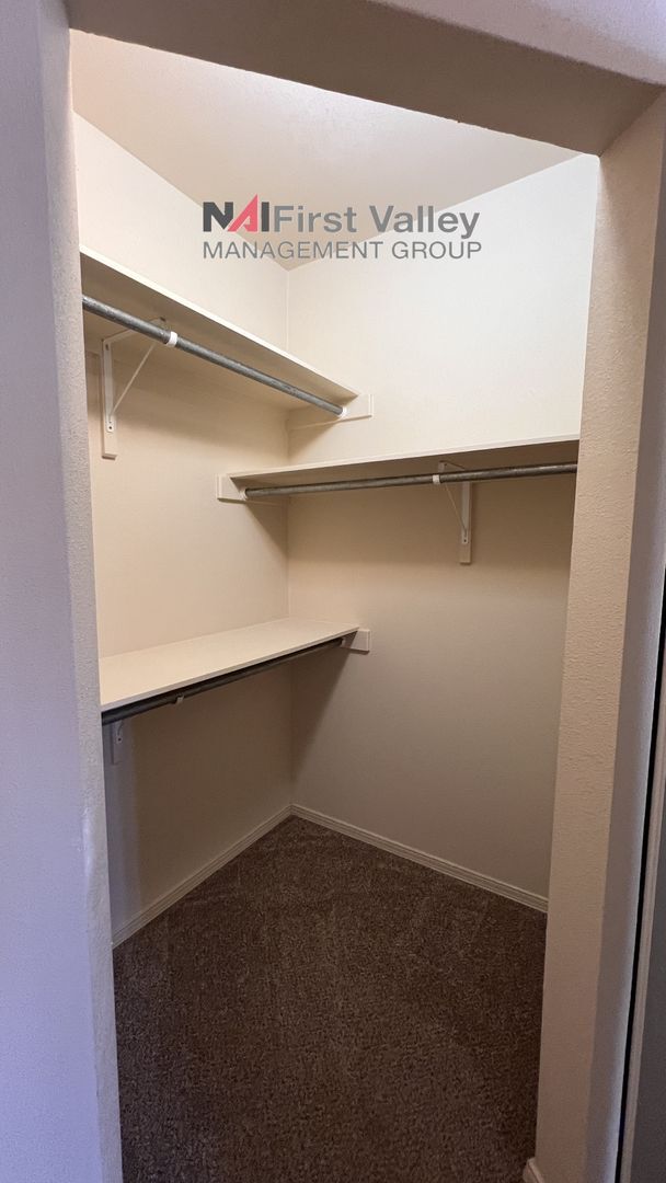 Building Photo - 2 Bedrooms, 2 Baths ** 1/2 HALF OFF First ...