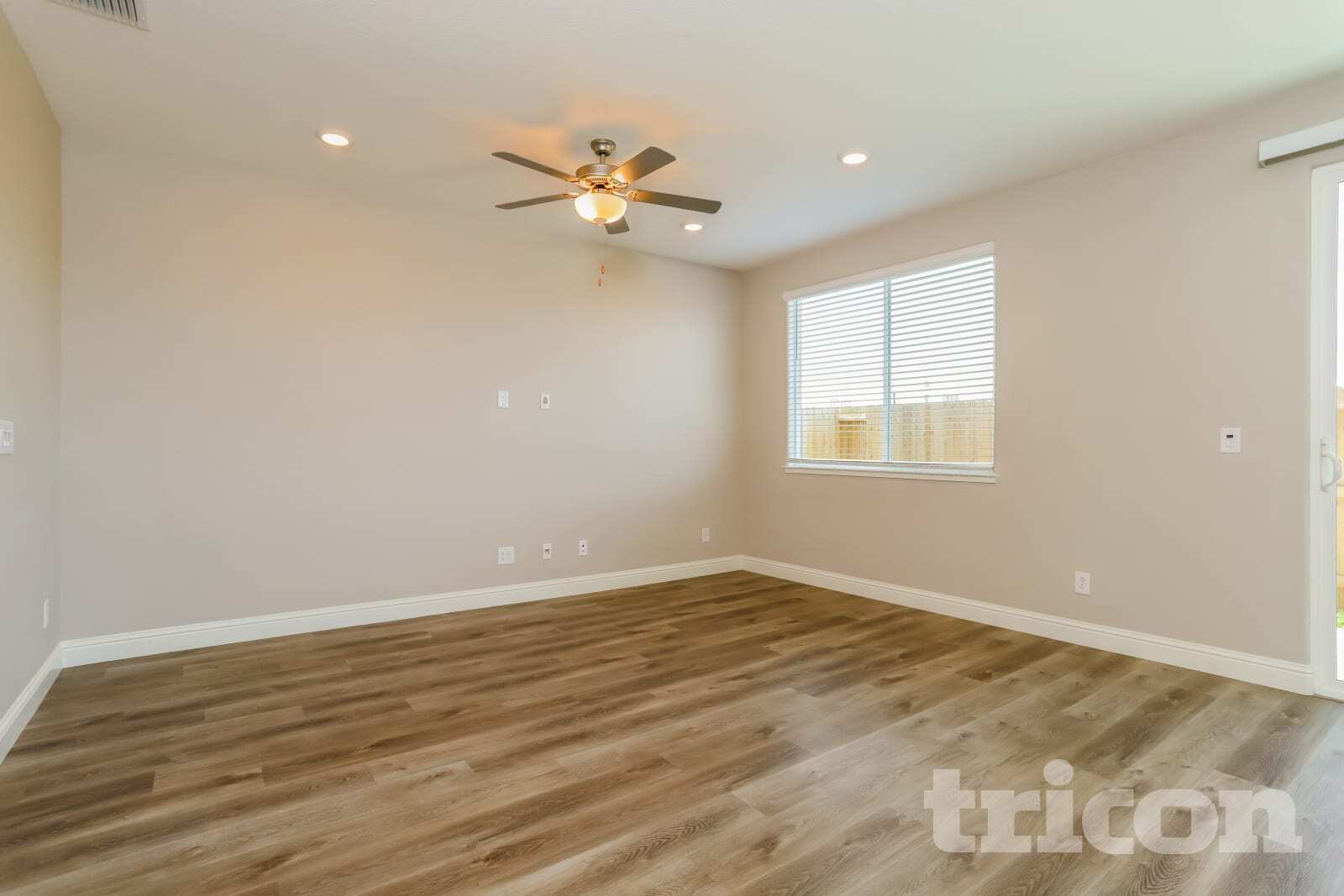 Building Photo - 2061 Comstock Ln