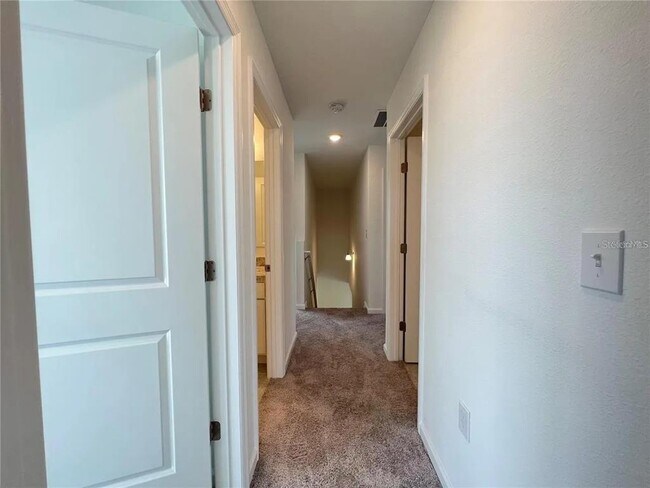 Building Photo - 2217 Crossbow St