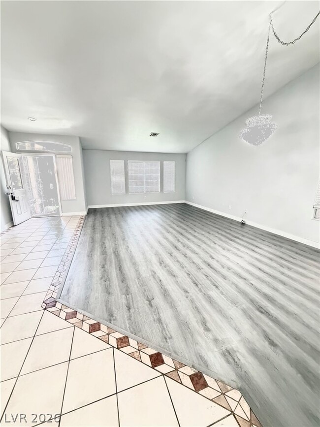 Building Photo - 2763 Chokecherry Ave