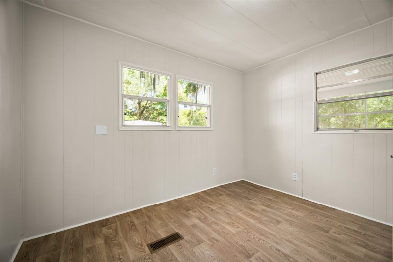 Building Photo - 1195 Harmony Dr S