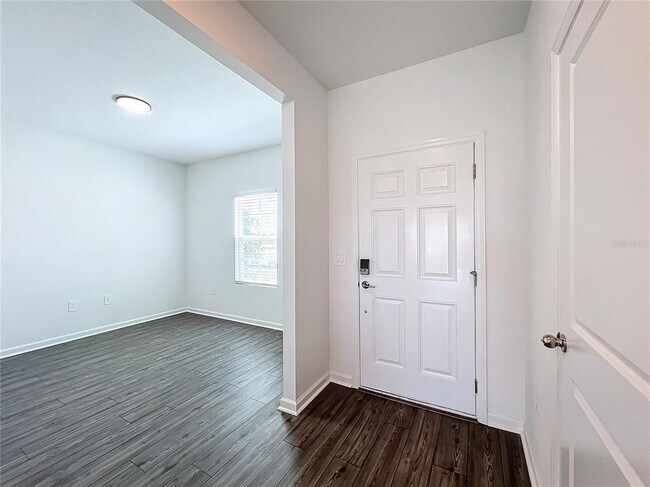 Building Photo - 4726 SW 83rd Lp