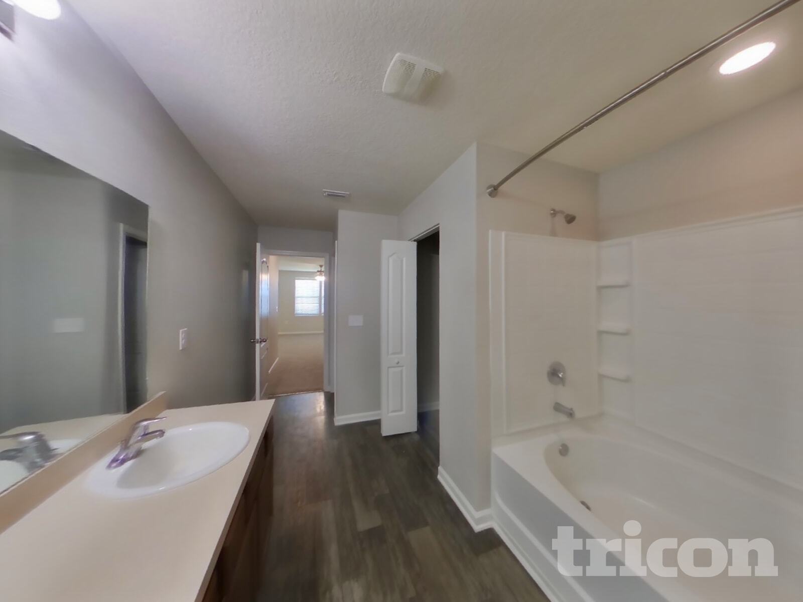 Building Photo - 2210 Pebble Point Dr