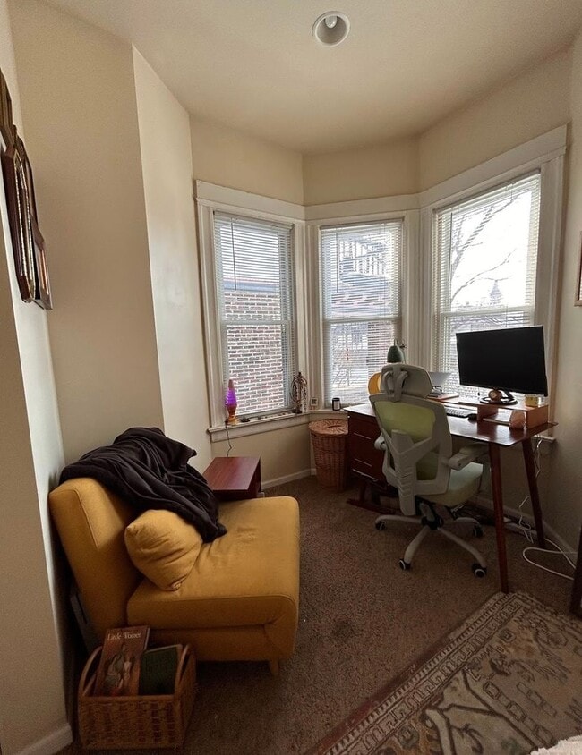 Building Photo - 2526 N Frederick Ave