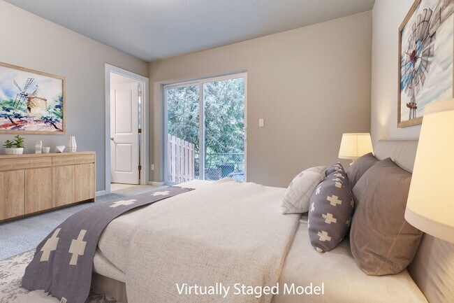 Building Photo - $1000 Off 2nd Full Months rent oac! Beauti...