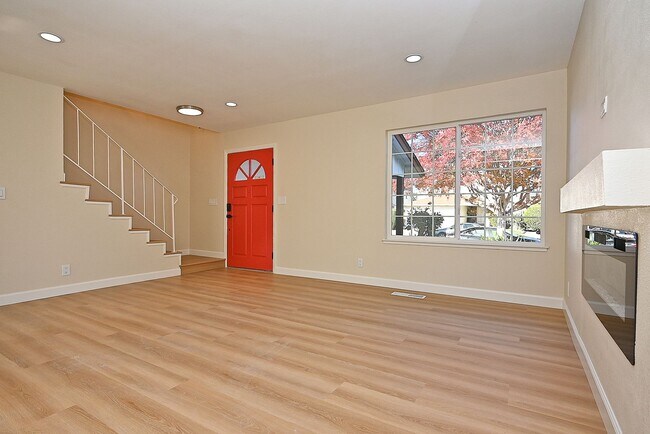 Building Photo - $4590 -- Beautifully Remodeled Brookvale Home on a Quiet Court