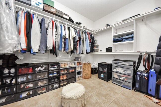 Building Photo - 3010 Ashton Park Dr