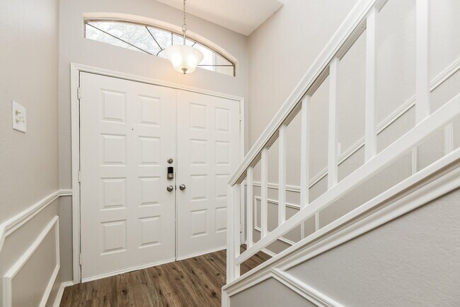 Building Photo - 5016 Santa Fe Ct