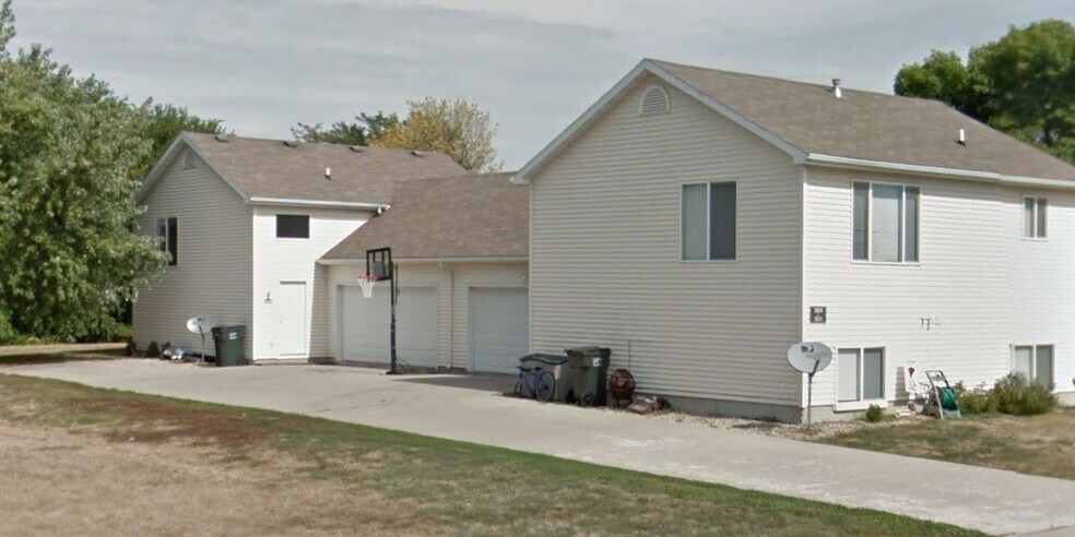 Building Photo - 3109 Diamond St