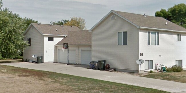 Building Photo - 3109 Diamond St