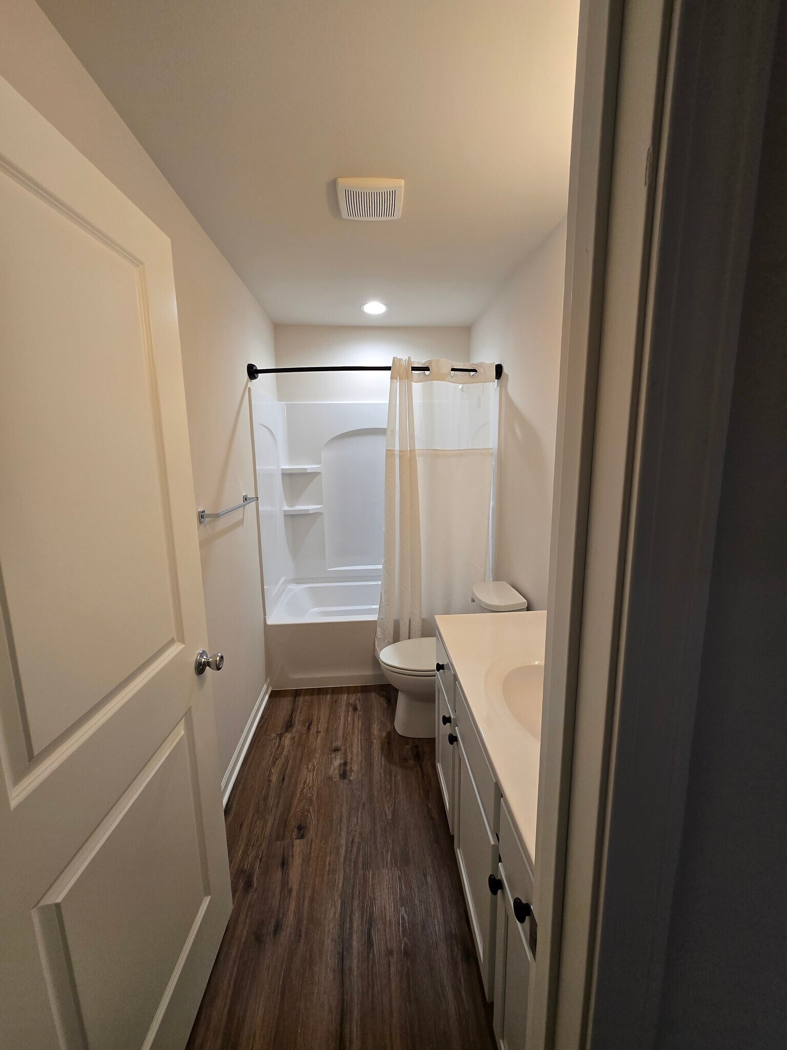 Main Bathroom - 4426 Squaw Valley Dr