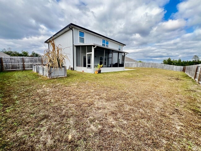 Building Photo - 603 Champ Trl