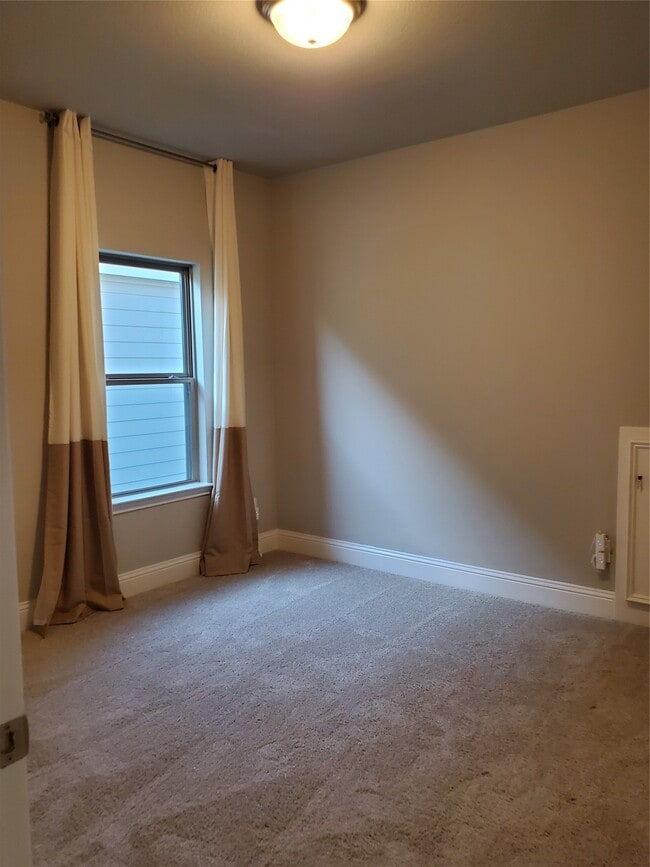 Building Photo - 2338 Cherrywood Ct