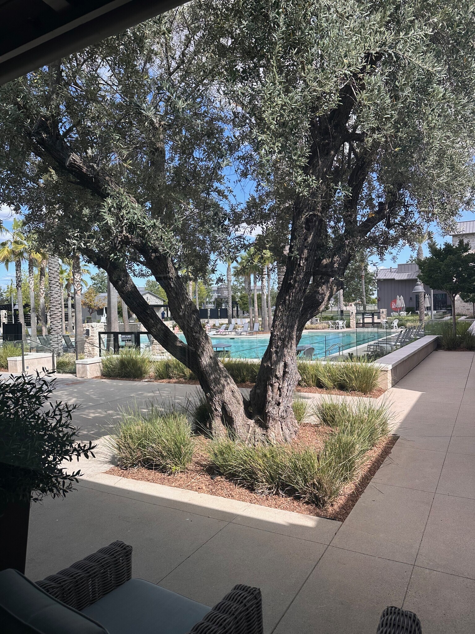 Building Photo - 696 Philip Way