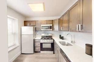 Building Photo - Dutchtown Manor Apartments