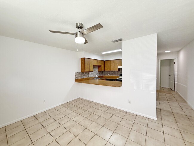 Building Photo - 3815 Osprey Cir