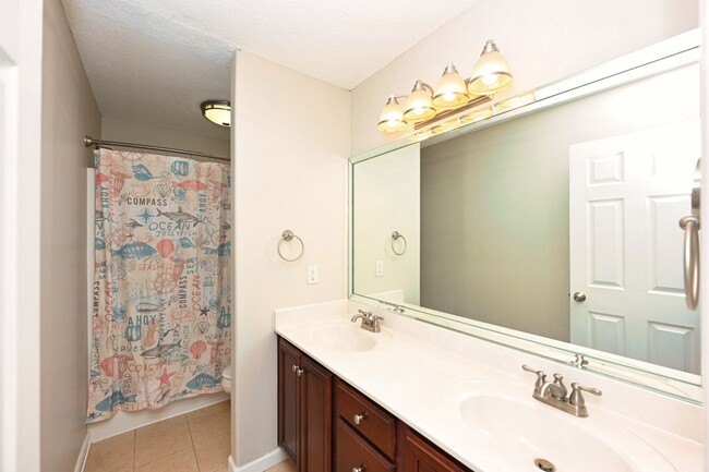 Building Photo - **BEAUTIFUL, WELL-MAINTAINED BRICK HOME ON...