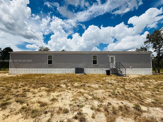 Building Photo - 334 Oak Crest Dr