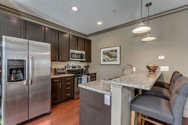 Building Photo - Metalworks Condo - 3 Bedroom  Office/4 Bath