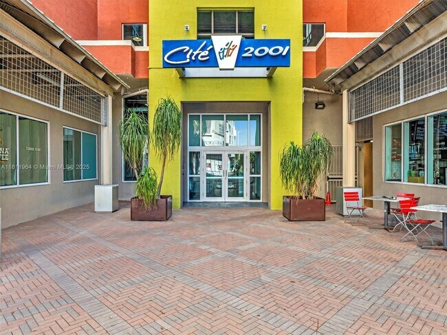Building Photo - 2001 Biscayne Blvd