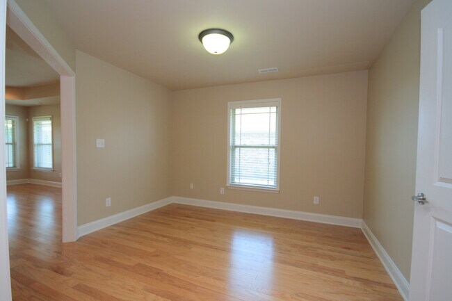 Building Photo - 239 Healey Dr