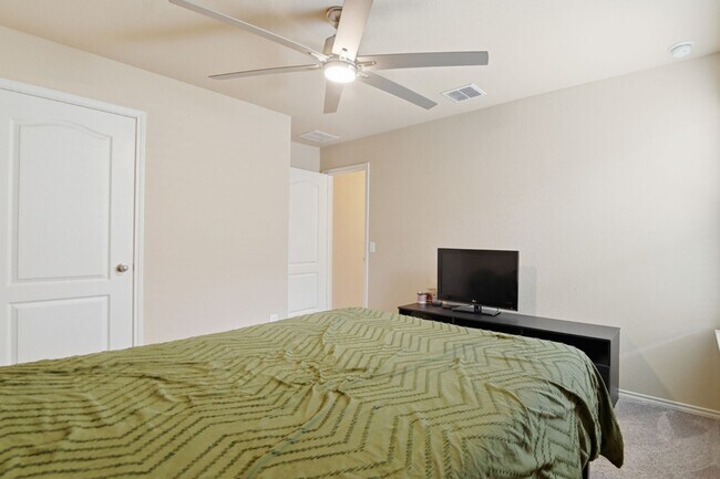 Building Photo - New 3-bed 3-bath home available in Monte Viejo Community! Move in August!