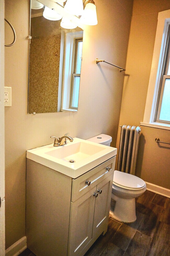 Building Photo - 5527 W Potomac Ave