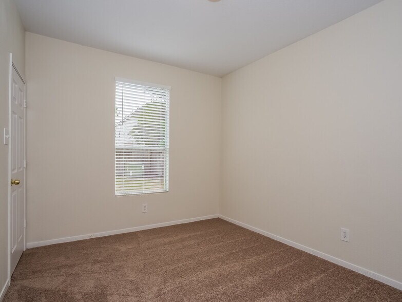 Building Photo - 12214 Landsdown Ridge Way