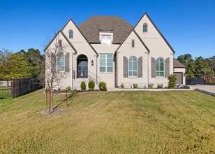 Building Photo - 26643 White Eagle Dr