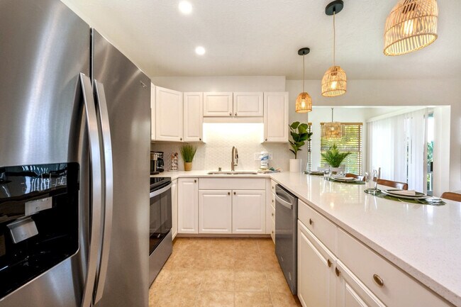 Building Photo - 4000 Gulf Terrace Dr