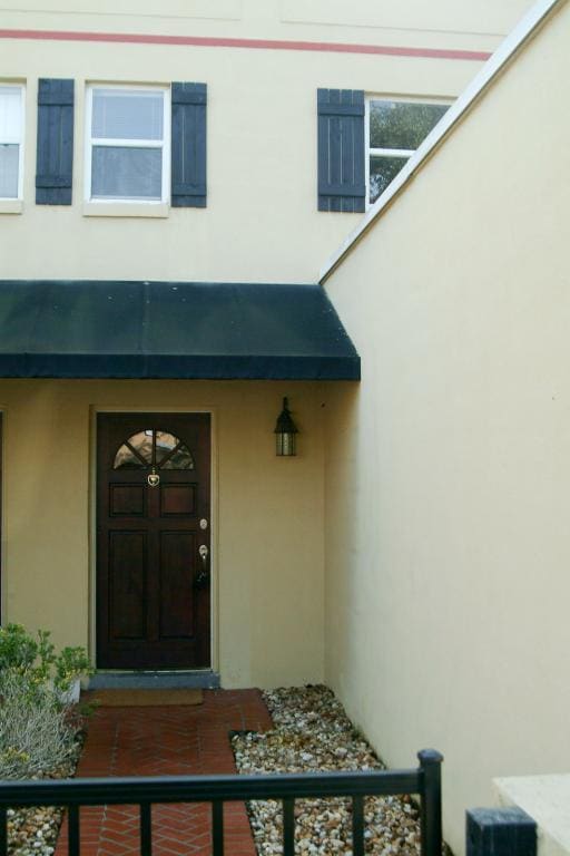 Building Photo - 936 Aragon Ave