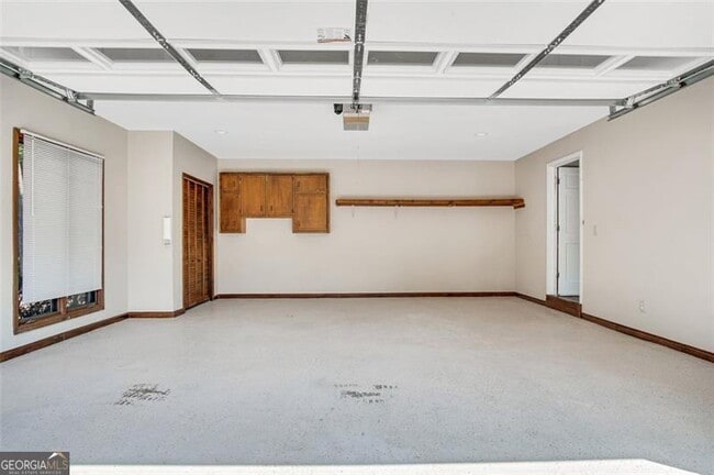 Building Photo - 2052 Old Forge Way