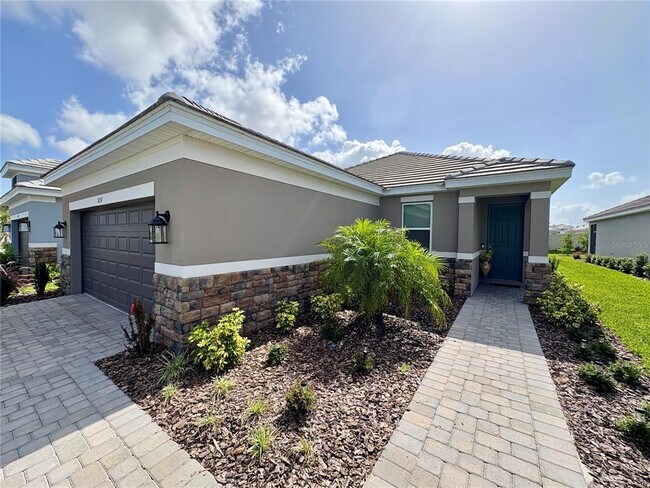Building Photo - 5257 Savino Cir