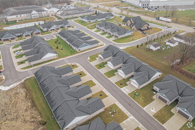 Building Photo - The Villas at Bakers Ridge