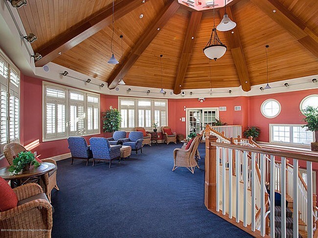 Building Photo - 5 Grant St