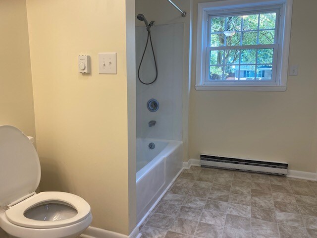 Building Photo - 220 Garland Dr