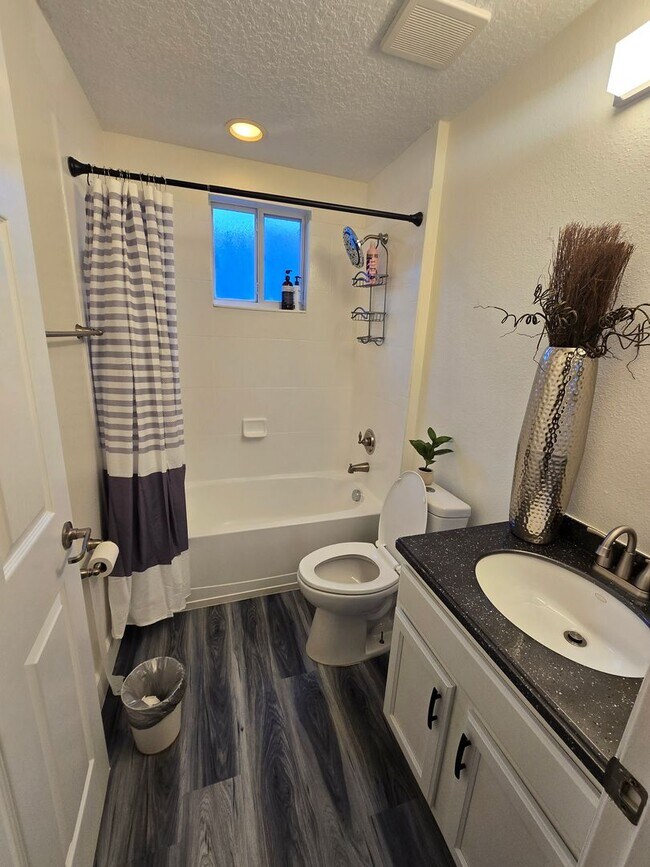 Building Photo - 510 Brookeshire Dr