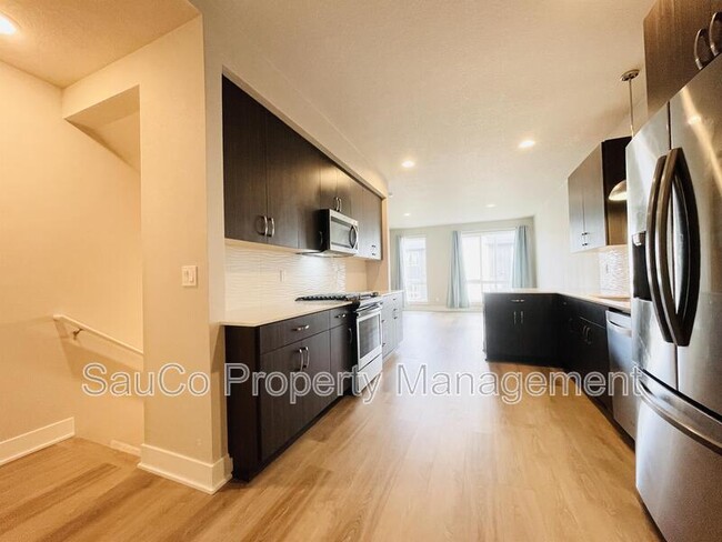 Building Photo - 17153 SW Woodpecker Ln