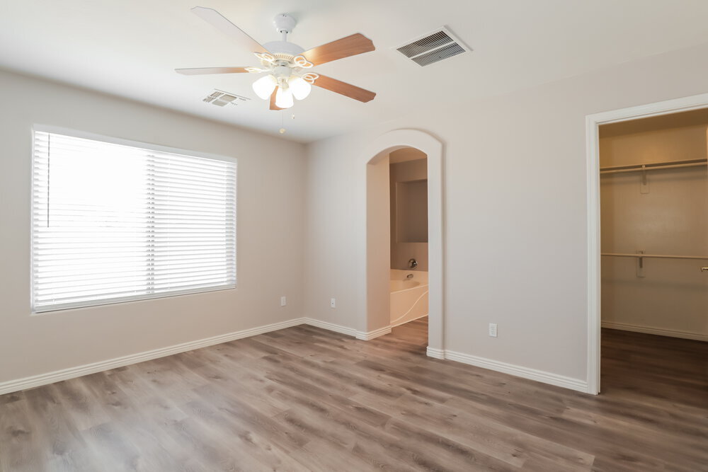 Building Photo - 7625 S Athel Tree Dr