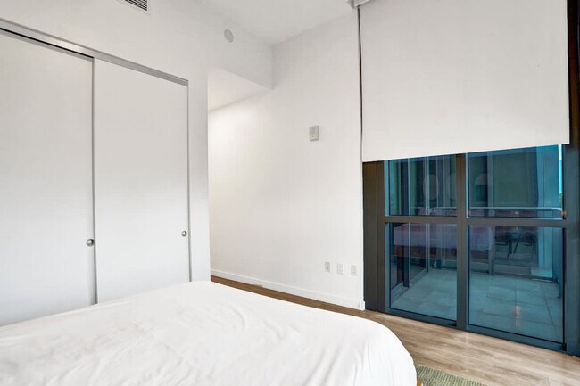 Building Photo - 1220 17th St