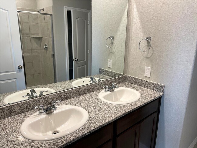 Building Photo - 25541 Northpark Palm Dr
