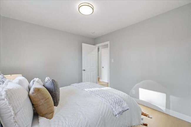 Building Photo - 4564 San Juan Ave