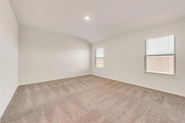 Building Photo - 4016 Huntington Dr