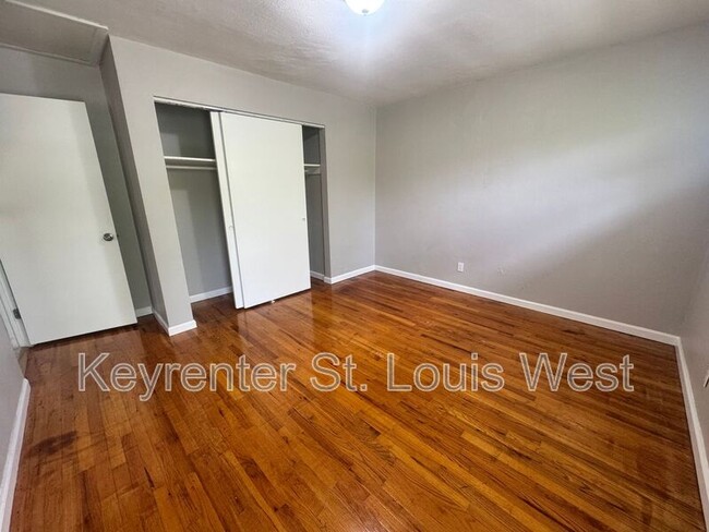 Building Photo - 440 Eichelberger St